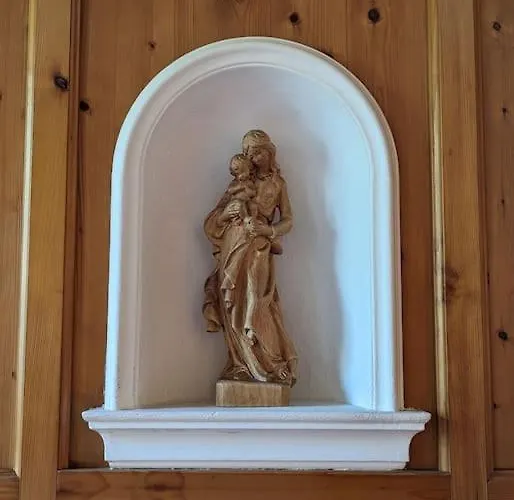 Spacious In Tyrolean Flat *