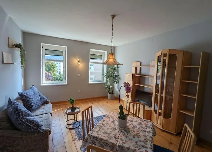 Spacious In Tyrolean Flat דירה אינסברוק